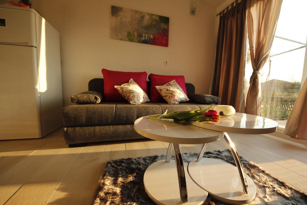 Apartment Golden Dreams Ποντστράνα Εξωτερικό φωτογραφία