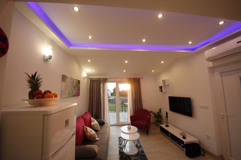 Apartment Golden Dreams Ποντστράνα Εξωτερικό φωτογραφία